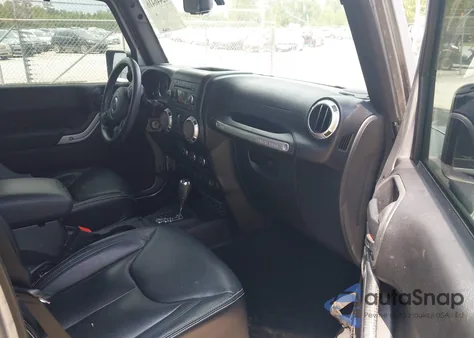 2015 Jeep Wrangler Unlimited Sahara из США, поврежденный, VIN 1C4BJWEG5FL712798